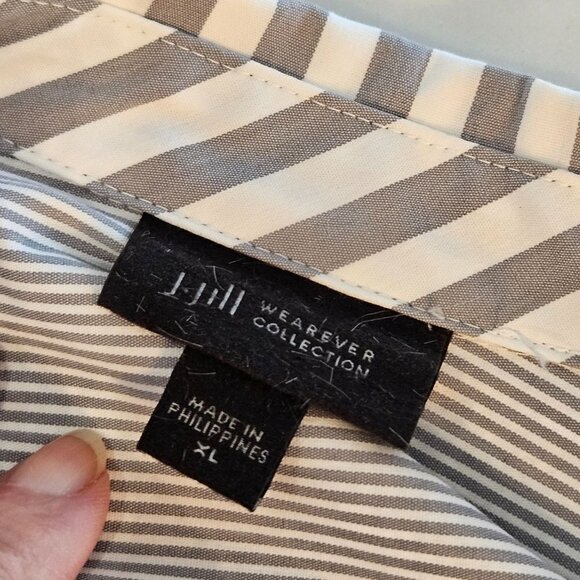 J. Jill Wearever Collection XL Gray Striped Lagenlook Oversized Buttondown Shirt - Picture 5 of 12